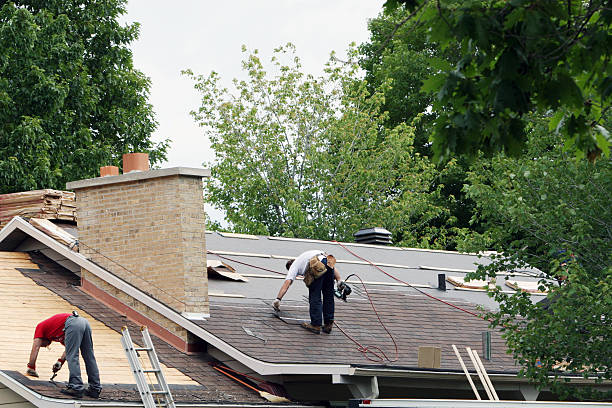Best Commercial Roof Installation  in Lannon, WI